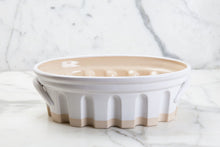Load image into Gallery viewer, Oval Baker