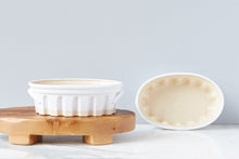 Load image into Gallery viewer, Oval Baker
