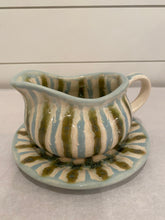 Load image into Gallery viewer, GE Gravy Boat w/saucer
