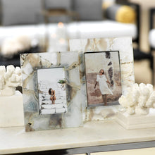 Load image into Gallery viewer, Preto Agate Photo Frame
