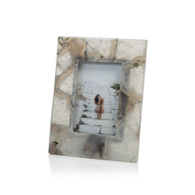 Load image into Gallery viewer, Preto Agate Photo Frame
